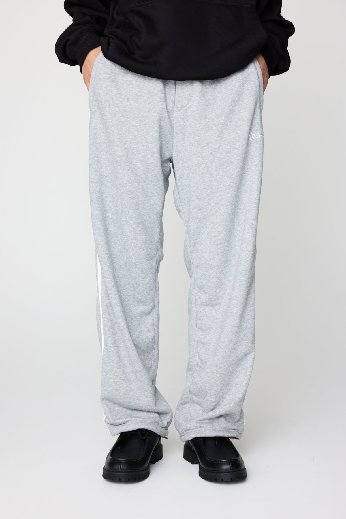 Double Line Pants（GRAY）
